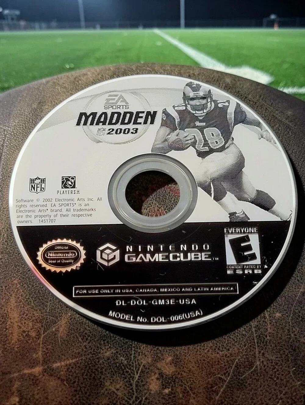 Madden NFL 2003 (Nintendo GameCube, 2002) DISC ONLY Includes Paper Sleeve. The p